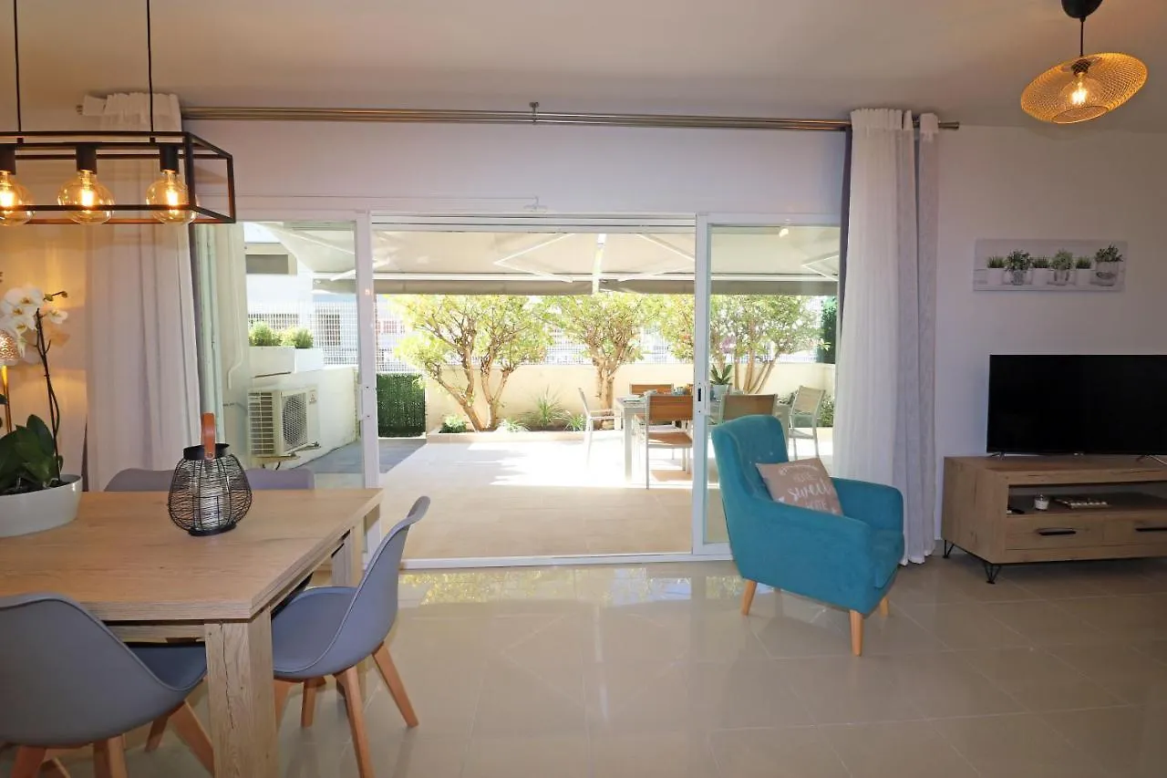 Apartment Saloutrip - Albert Spain